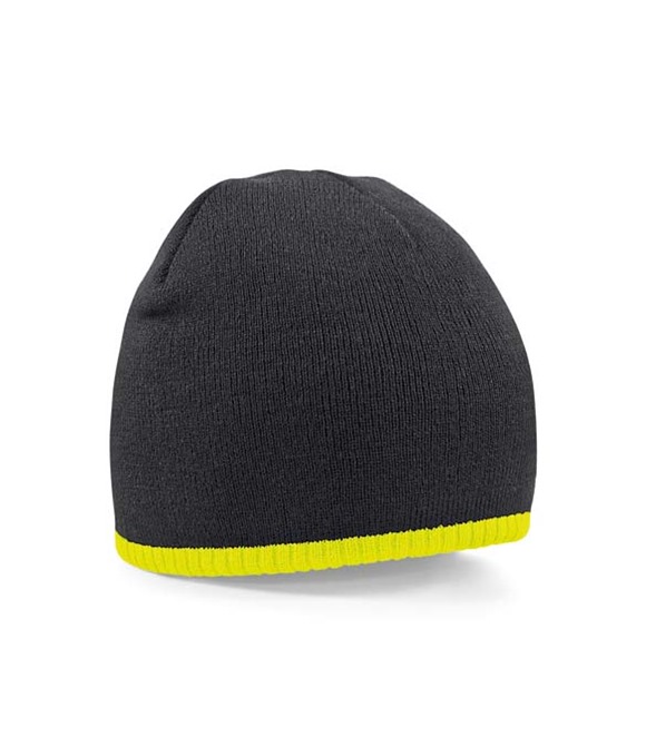Two-tone pull-on beanie