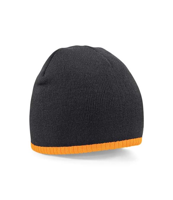 Two-tone pull-on beanie