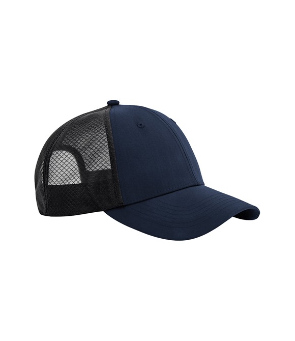 Technical mesh trucker