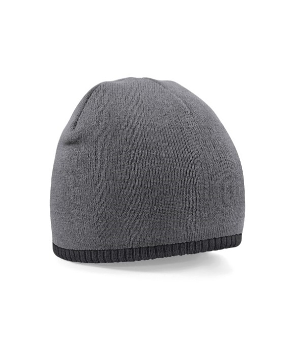 Two-tone pull-on beanie