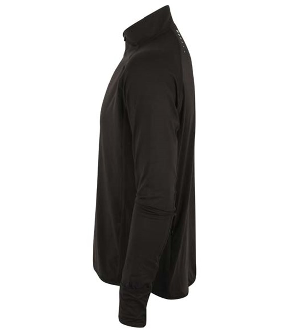 Long-sleeved ¼ zip top