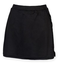 Women's skort with wicking finish